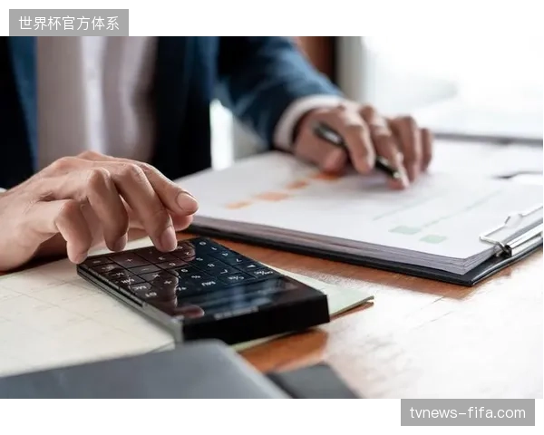 体育赛事服务正从单一环节采购向全链路协同的系统性方案博弈演化